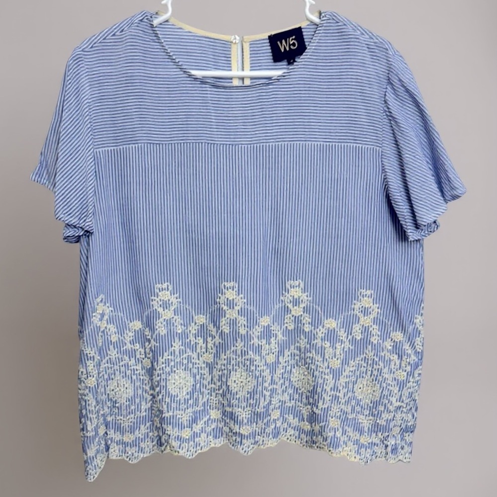 Anthropologie: W5 Blue Striped Blouse with Cream Floral Embroidery Size M